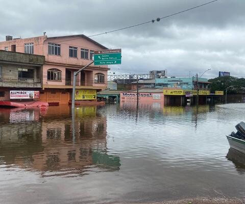 Überflutete Stadt im Süden Brasiliens
