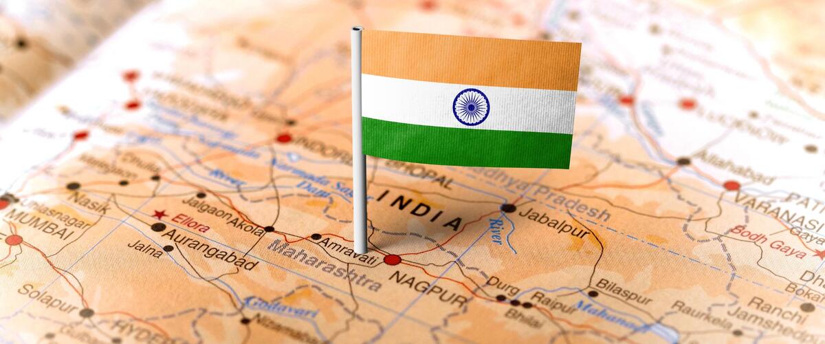 Landkarte von Indien mit Fahne