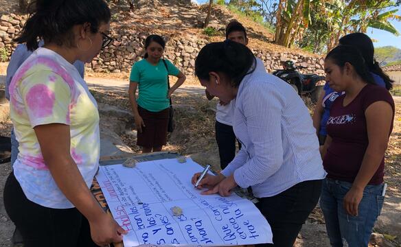 Frauen in Honduras arbeiten an einem Plan für den Notfall