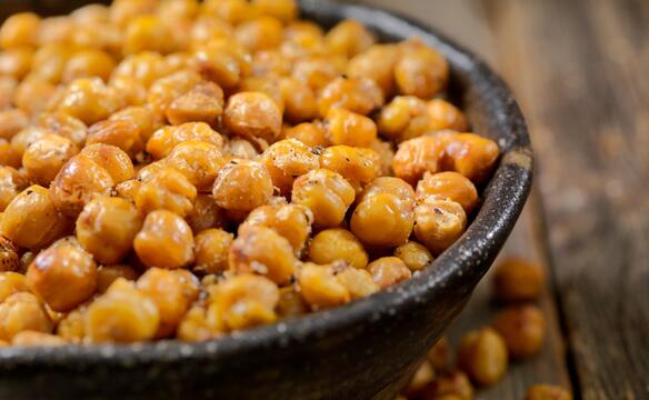 Tamilische Spicy Chick Peas in einer Schale angerichtet